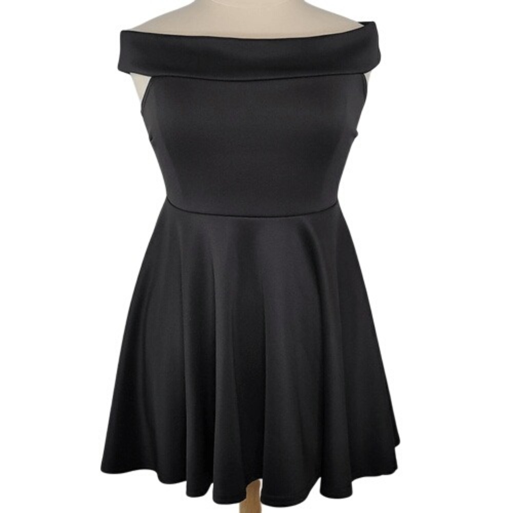 Boohoo Black‎ Off The Shoulder Skater Dress
